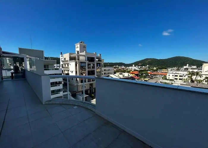 Cobertura Alba Rosa 3 suítes e 2 Box Garagem Bombinhas